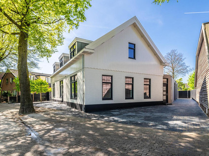 van Oosthuyselaan 79c