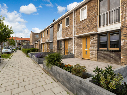 Pieter De Hoochstraat 10