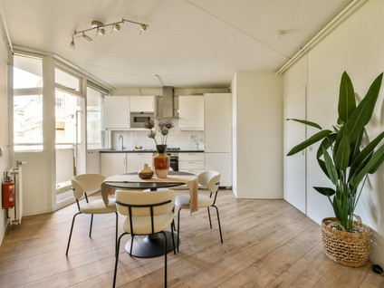 Riouwstraat 128