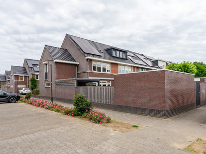 Dwarsdijk 63