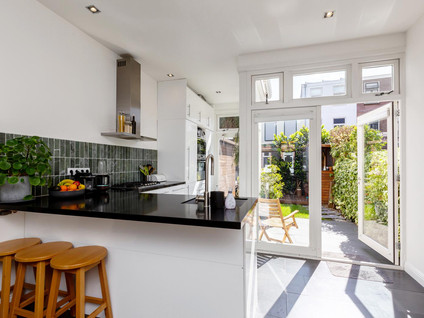 Van Limburg Brouwerstraat 13