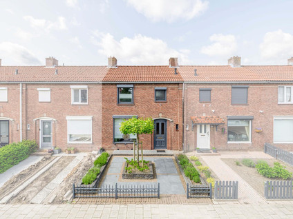 van Kleefstraat 8