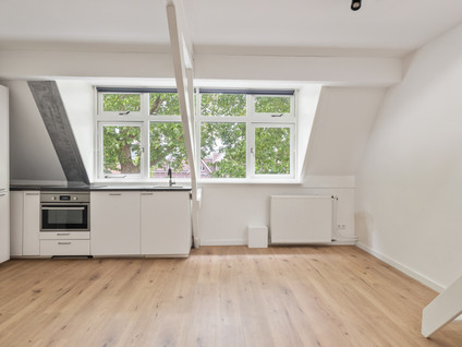 Leidsekade 102