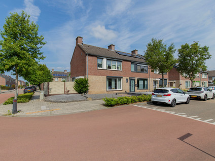 Ruys De Beerenbroucklaan 55