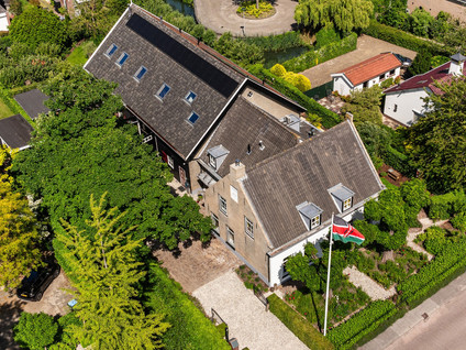 Dorpsstraat 23