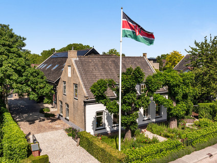 Dorpsstraat 23