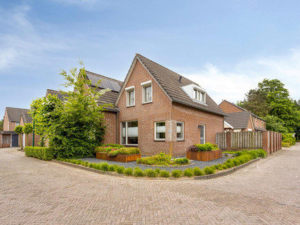 Pastoor van Erpstraat 5