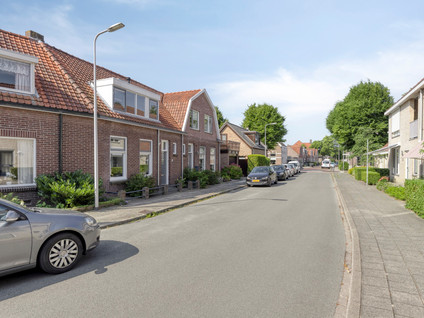 Donkereweg 13