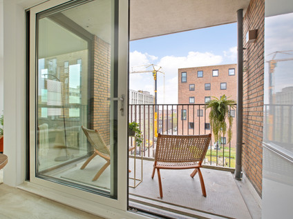 Eva Besnyöstraat 67