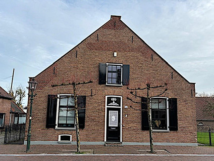 Dorpsstraat 75