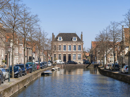 Korenmarkt 15
