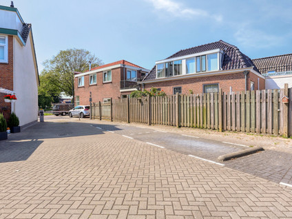 Warmoeziershof 3