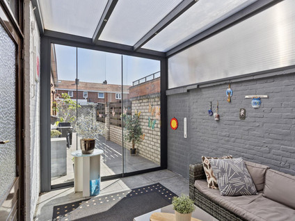 Bernhardstraat 8