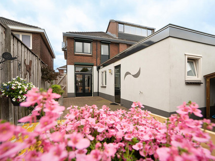 Abraham Strickstraat 36