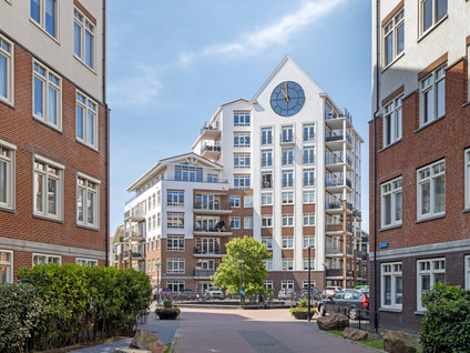 De Klok 381