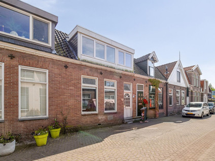 Schoolmeestersstraat 10