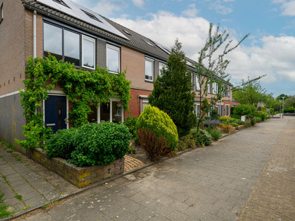 Alexander Adamskistraat 1
