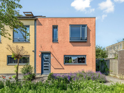 Jimmy Brownstraat 2