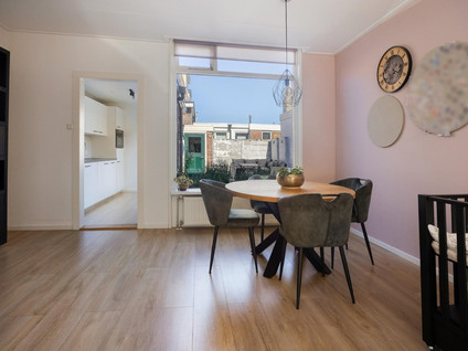 Prins Bernhardstraat 12