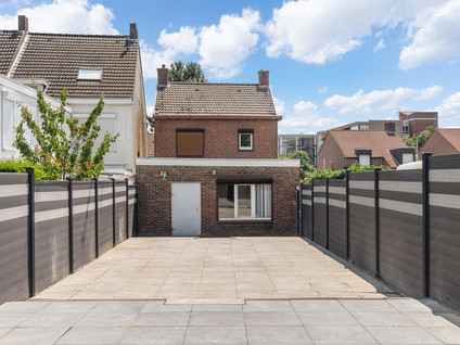 Graaf Johan Frederikstraat 2