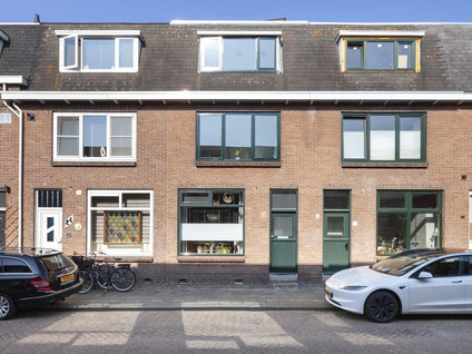 Warmoezierskade 22