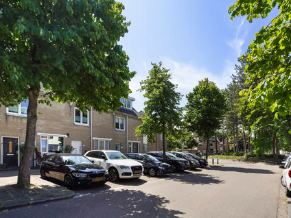 Dr. J. Presserstraat 79