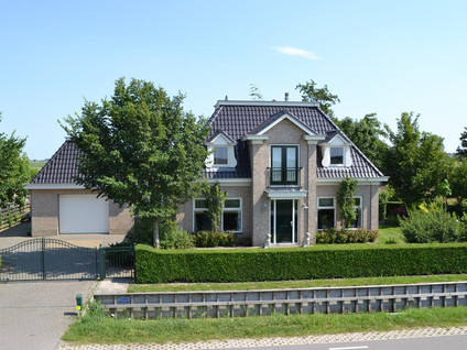 Middenweg 2a