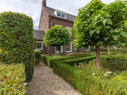 Grotestraat 8