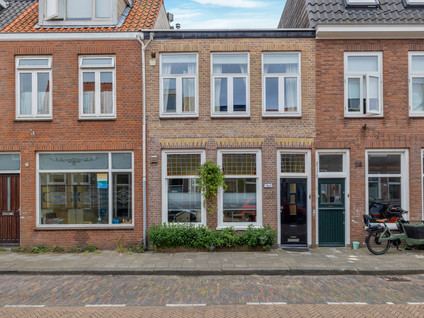 Oranjestraat 24