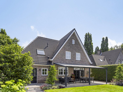 Dotterbloem 26