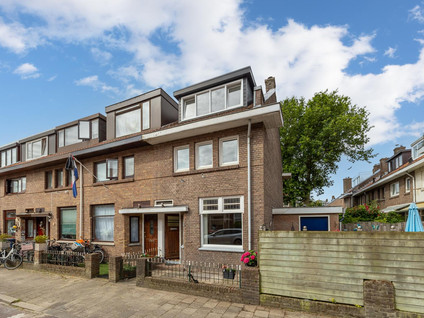 Schoolmeesterstraat 11