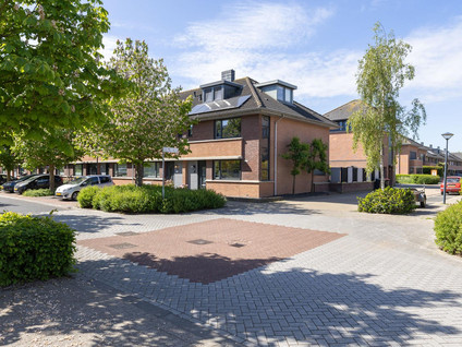 John Raedeckerhof 106