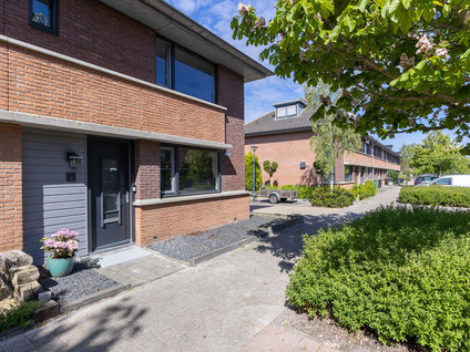 John Raedeckerhof 106
