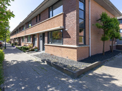 John Raedeckerhof 106