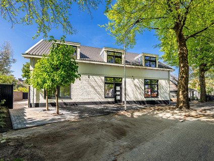 van Oosthuyselaan 79a