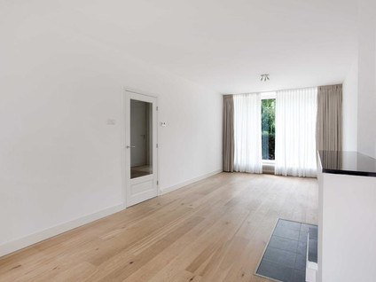 Nederhoven 30