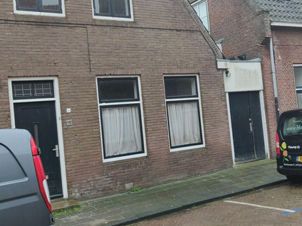 Middenstraat 2