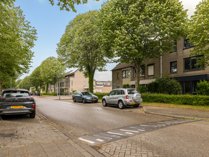 Contrabasweg 114