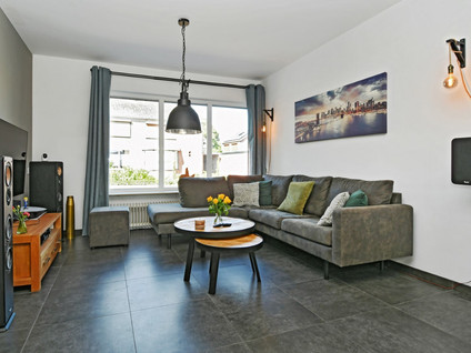 Elzenstraat 12