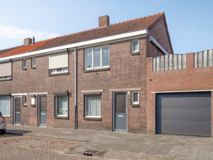 Oeverstraat 57