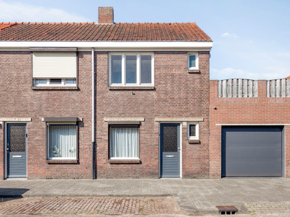 Oeverstraat 57