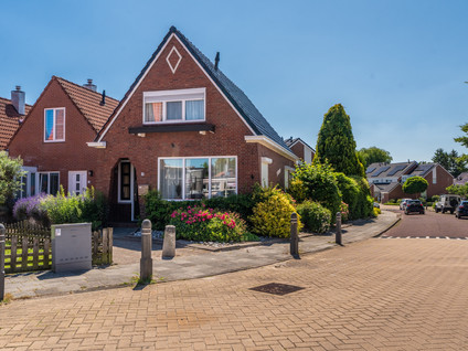 Kerkstraat 16