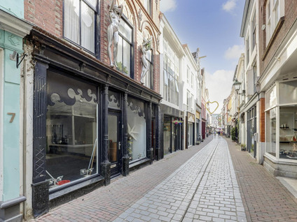 Sint Jacobsstraat 9