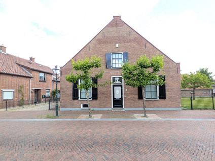 Dorpsstraat 75