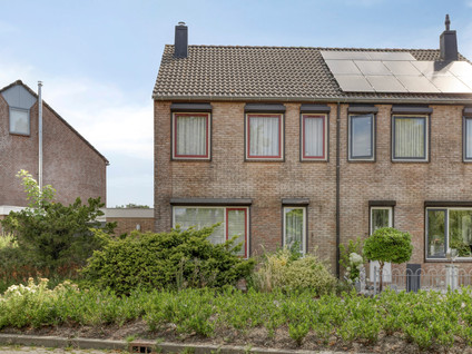 Melkweg 64