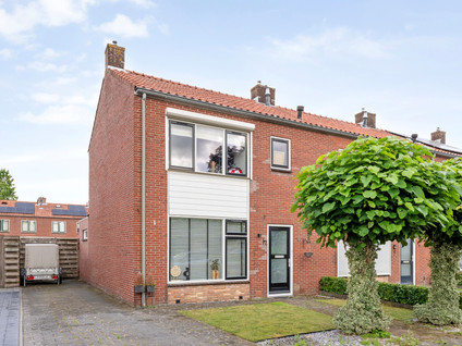 Burg.Van Höevellstraat 6