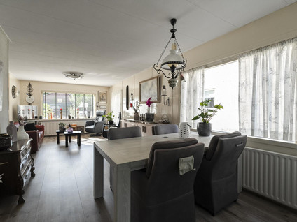 Burg. Lovinkstraat 75