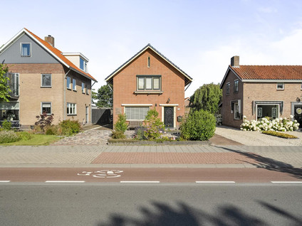 Burg. Lovinkstraat 75