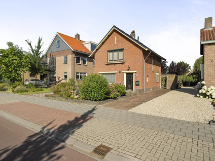 Burg. Lovinkstraat 75