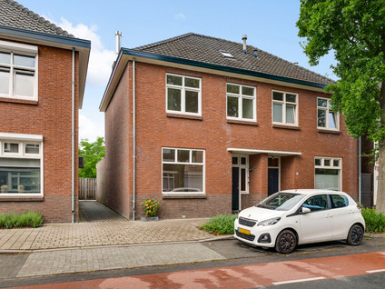 Kerkstraat 32